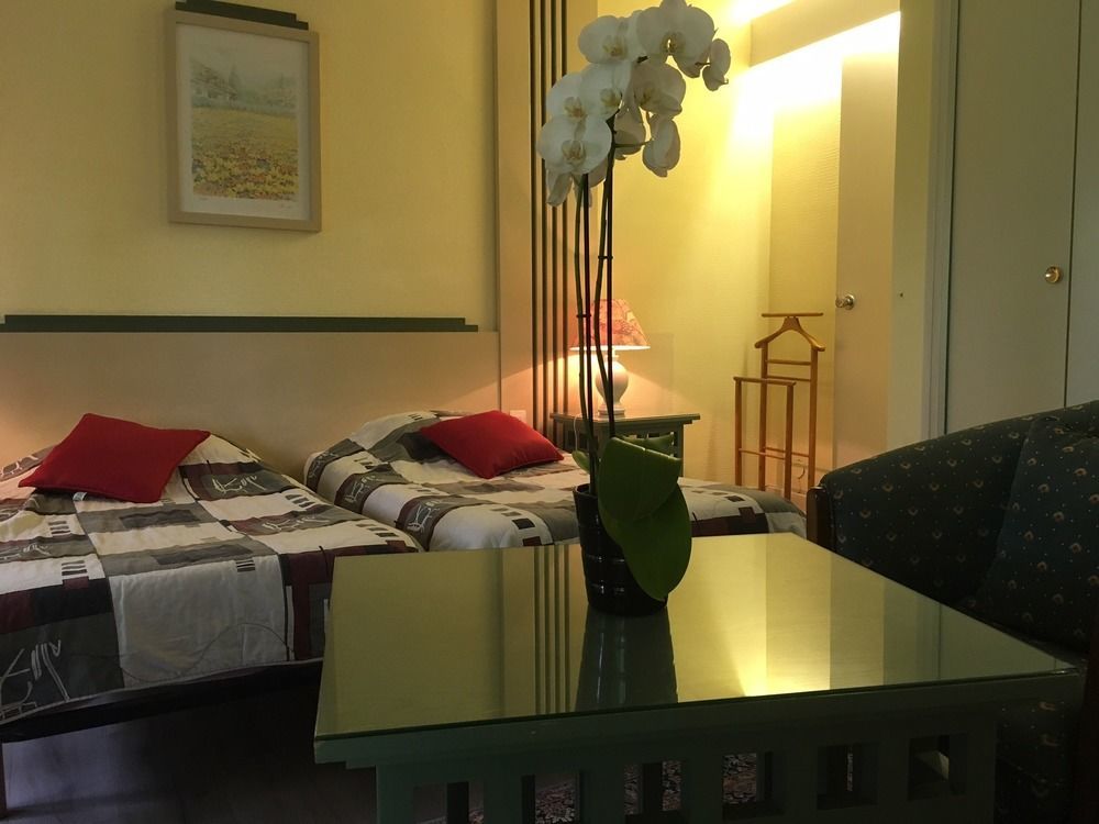 Brit Hotel Du Laca - Capvern المظهر الخارجي الصورة